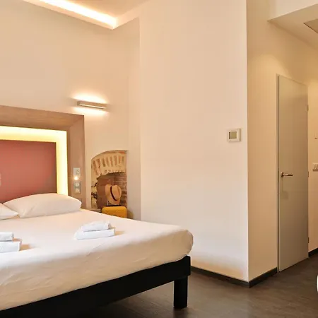 Kalliste Hotel 3*