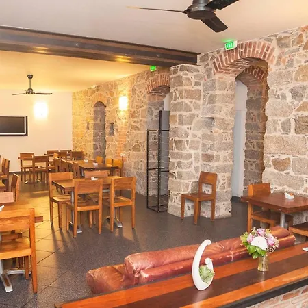 Kalliste Hotel
