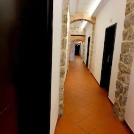 Kalliste فندق 3*